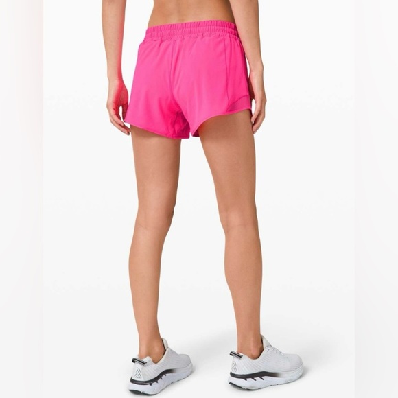 Lululemon Hotty Hot Short II *Long 4” Pink Highlight Size 8 Excellent Condition - Picture 1 of 9